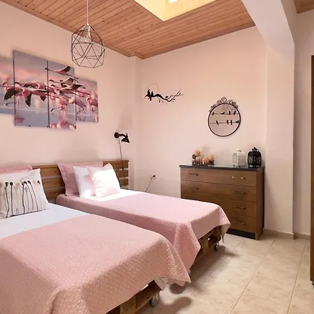 Holiday home To Spitaki *