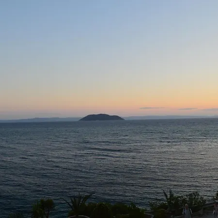 To Spitaki * 네오스마르마라스