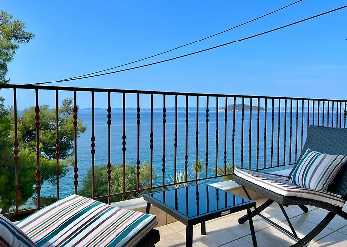 To Spitaki Tatil Evi