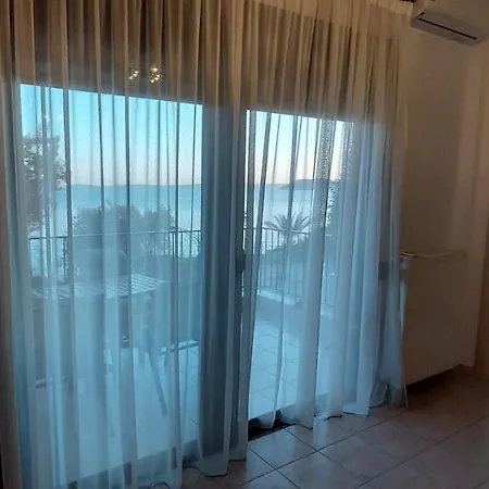 To Spitaki בית נופש נאוס מרמרס