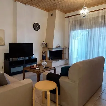 To Spitaki * נאוס מרמרס